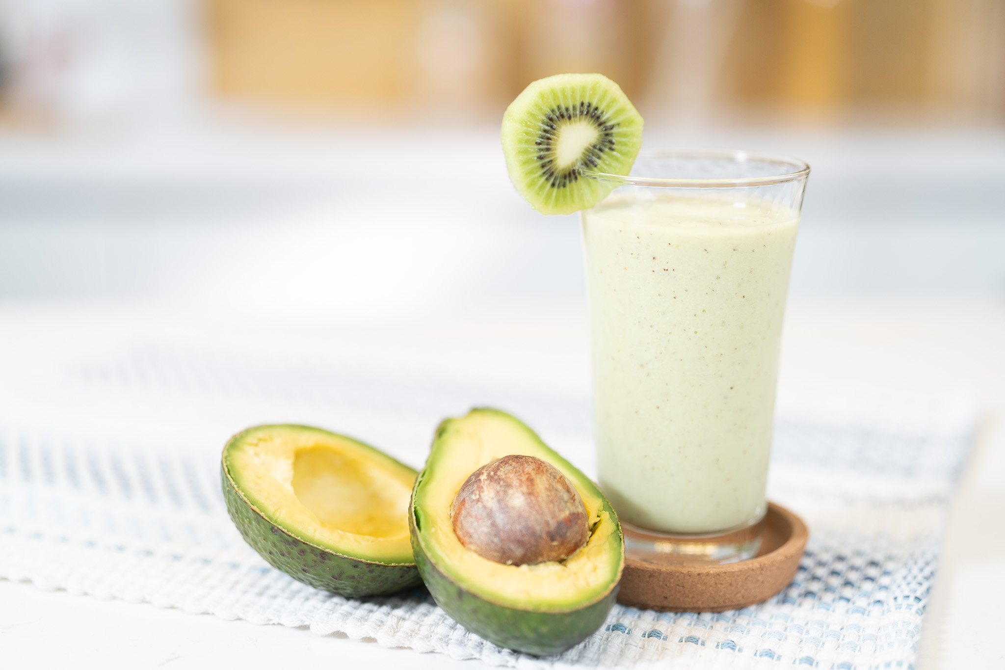 Avocado and Kiwi Milkshake